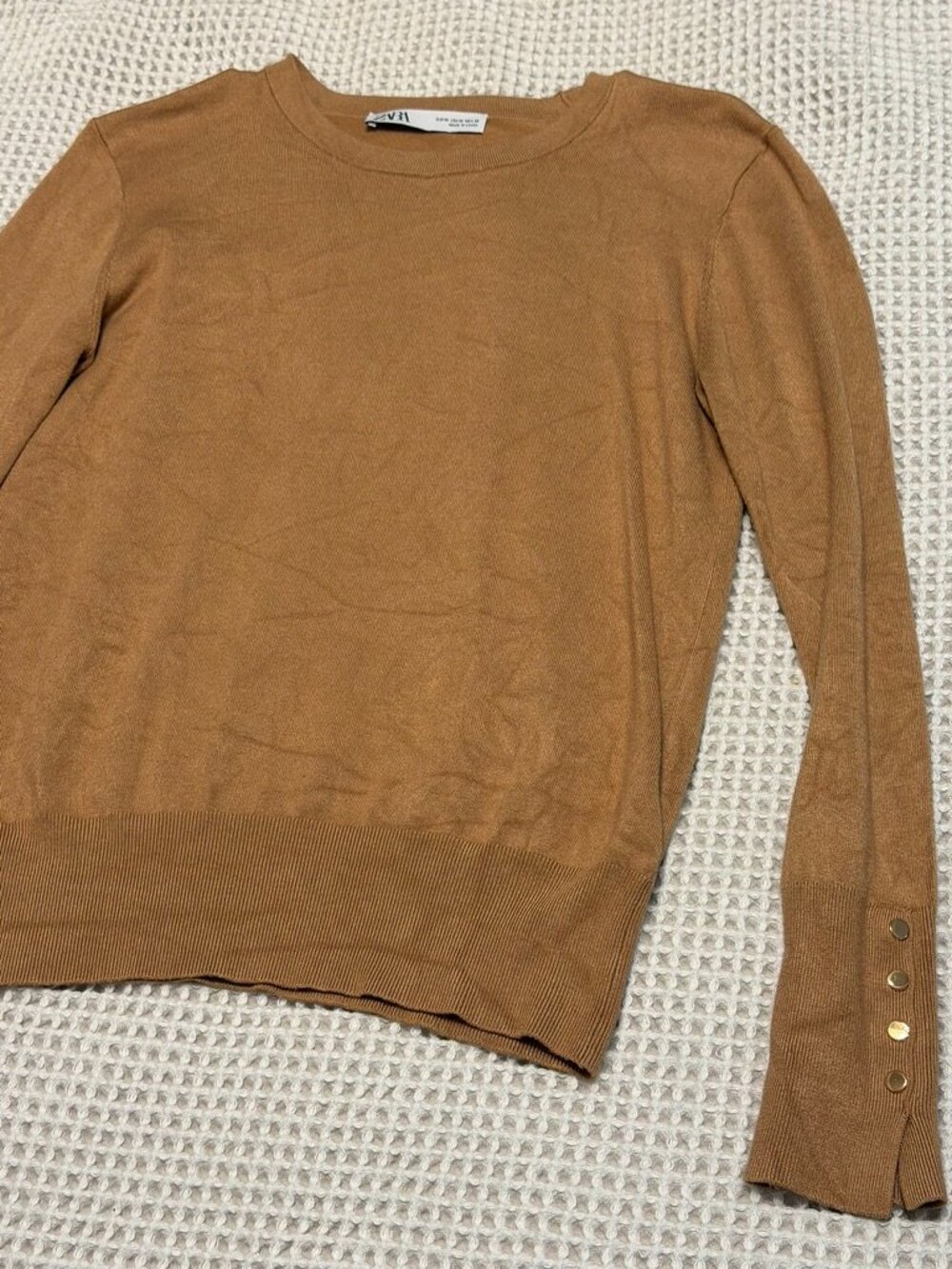 Zara Camel Crewneck Sweater Gold Button Sleeve Detail Medium EUC